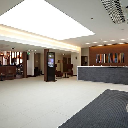 Lingfield Park Marriott Hotel & Country Club Экстерьер фото